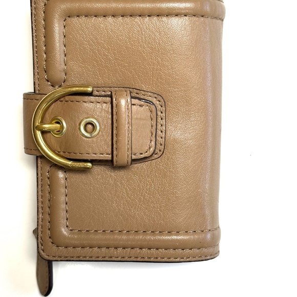 Coach Vintage Wallet - Picture 6 of 9